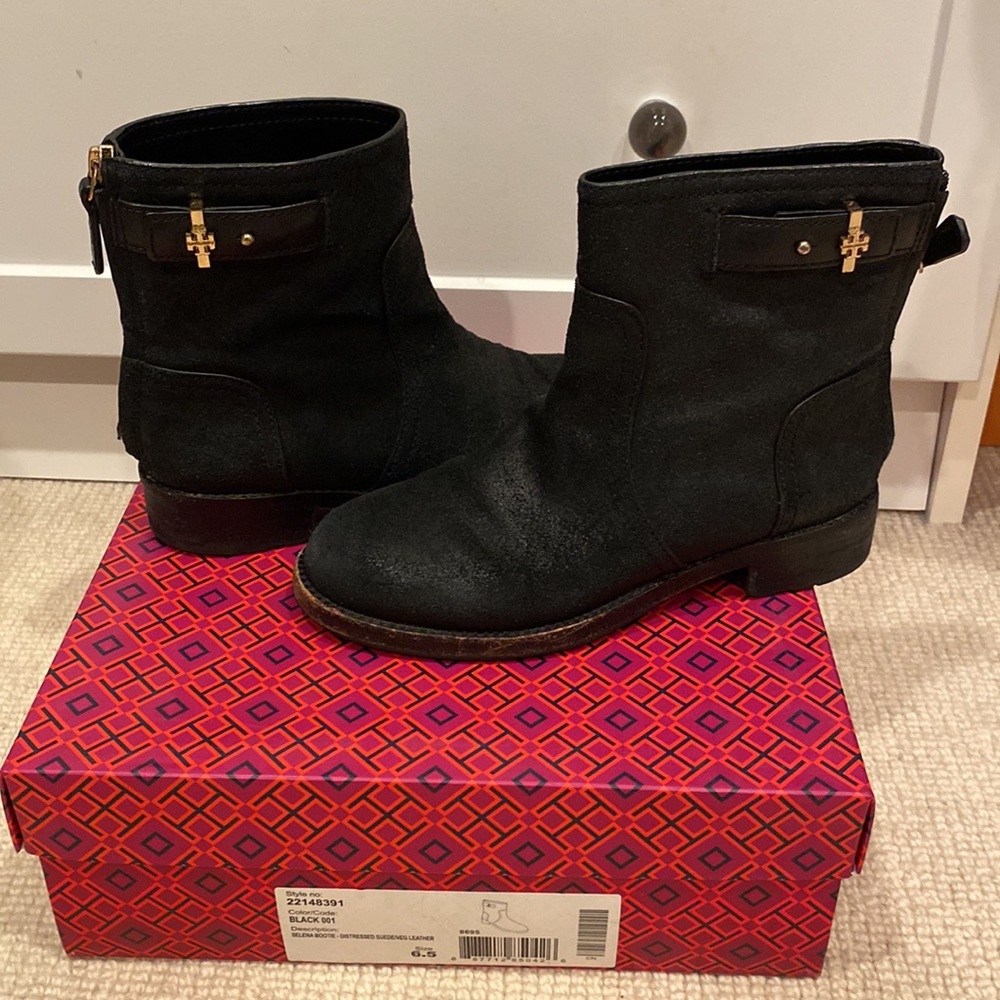 Tory Burch Black 6.5 Selena bootie- distressed suede/veg leather